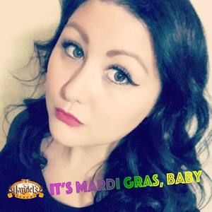 Meet your Posher, Tee